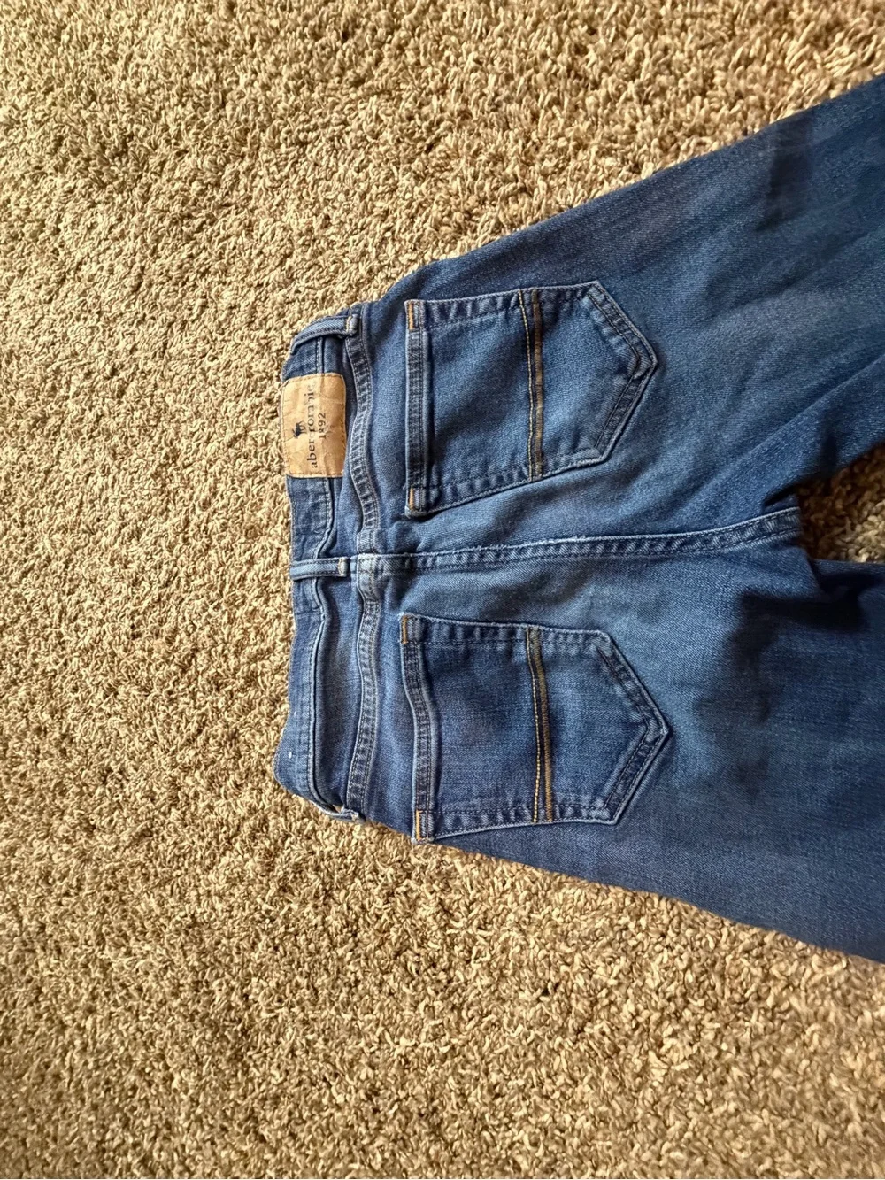 abercrombie kids dark blue skinny jeans with light wash